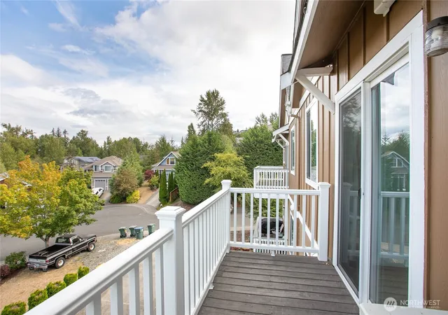 Photo 4 of Single family home for sale at 3325 Sussex, Bellingham, WA 98226 | MLS# NWM2578480 | Listing updated on 2026-09-25