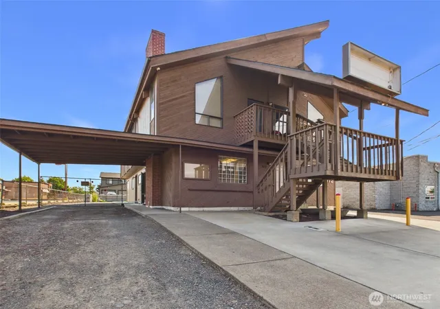 Photo 1 of Single family home for sale at 512 Cedar St, Walla Walla, WA 99362 | MLS# NWM2578482 | Listing updated on 2026-09-25