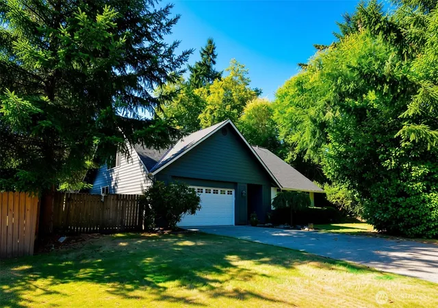 Photo 1 of Single family home for sale at 14203 Ne 63rd Court, Redmond, WA 98052 | MLS# NWM2578489 | Listing updated on 2026-09-27