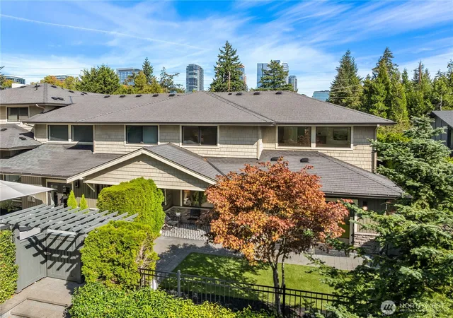 Photo 3 of Townhouse for sale at 9801 NE 4th Street #D, Bellevue, WA 98004 | MLS# NWM2578490 | Listing updated on 2026-10-02