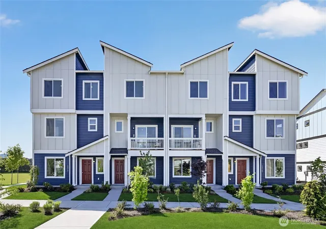 Photo 1 of Townhouse for sale at 34152 Pinnacle Peak Ave Se, Black Diamond, WA 98010 | MLS# NWM2578497 | Listing updated on 2026-09-29