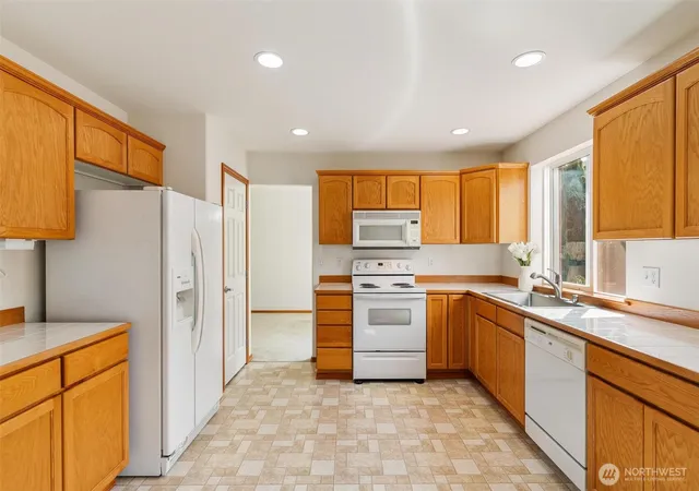 Photo 3 of Single family home for sale at 3710 73rd Drive NE, Marysville, WA 98270 | MLS# NWM2578534 | Listing updated on 2026-09-19