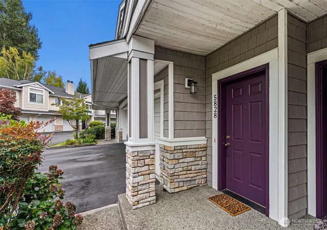 Photo 2 of Townhouse for sale at 5828 S 234th Place #6-3, Kent, WA 98032 | MLS# NWM2578537 | Listing updated on 2026-09-18
