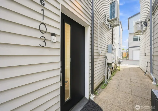 Photo 2 of Townhouse for sale at 17510 W Main St #G103, Monroe, WA 98272 | MLS# NWM2578542 | Listing updated on 2026-10-02