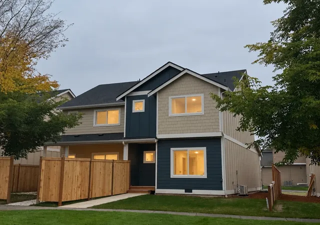 Photo 1 of Condo for sale at 4813 E Q St, Tacoma, WA 98404 | MLS# NWM2578552 | Listing updated on 2026-10-15