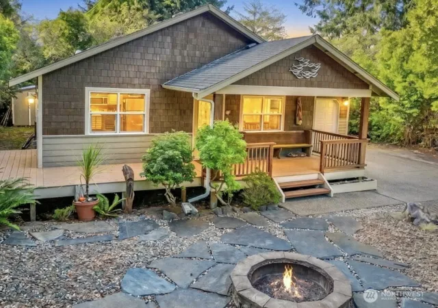 Photo 1 of Single family home for sale at 143 S Oar Loop Sw, Ocean Shores, WA 98569 | MLS# NWM2578553 | Listing updated on 2026-09-23