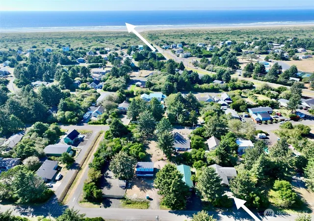 Photo 2 of Single family home for sale at 143 S Oar Loop Sw, Ocean Shores, WA 98569 | MLS# NWM2578553 | Listing updated on 2026-09-23