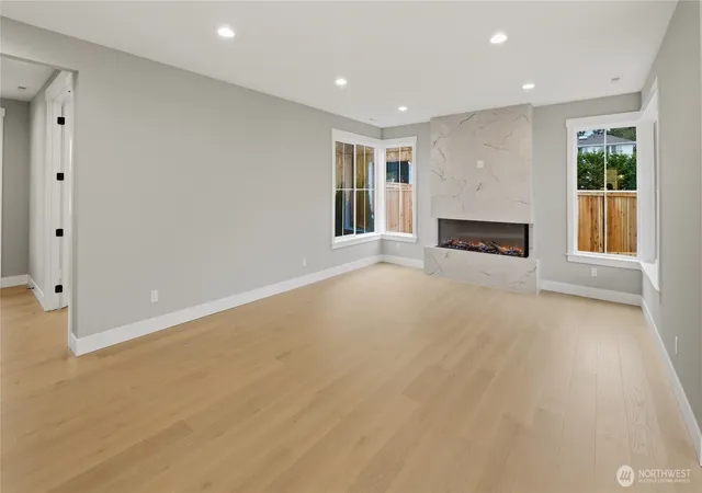 Photo 4 of Single family home for sale at 3533 173rd Place SW, Lynnwood, WA 98037 | MLS# NWM2578565 | Listing updated on 2026-09-23