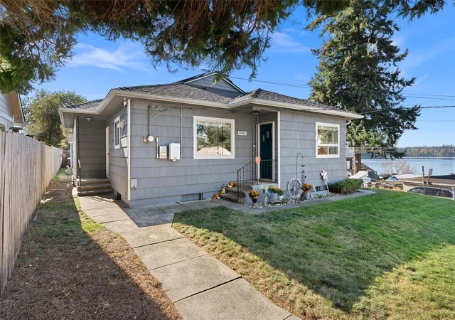 Photo 1 of Single family home for sale at 8902 Wadsworth St Sw, Lakewood, WA 98498 | MLS# NWM2578569 | Listing updated on 2026-10-18