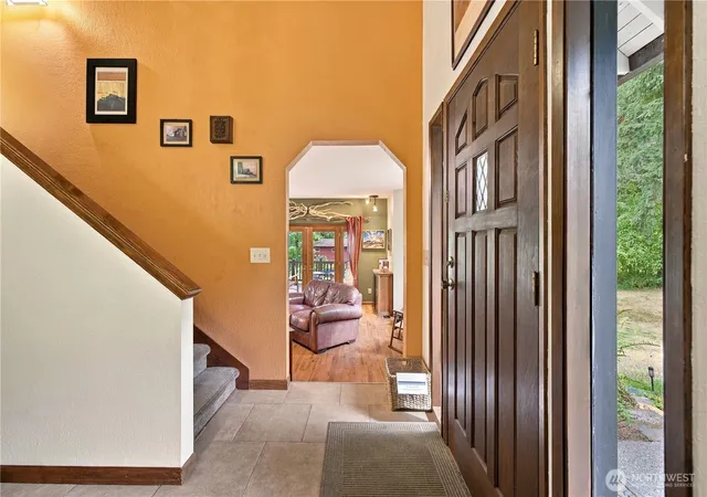 Photo 4 of Single family home for sale at 18115 NE 113th Street, Redmond, WA 98052 | MLS# NWM2578571 | Listing updated on 2026-10-02