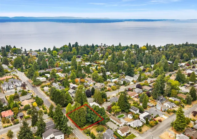Photo 4 of Single family home for sale at 10004 14th Avenue NW, Seattle, WA 98177 | MLS# NWM2578574 | Listing updated on 2026-09-18