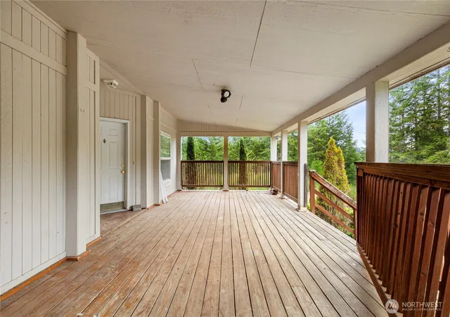 Photo 4 of Manufactured home for sale at 910 NE Tahuya River Rd, Tahuya, WA 98588 | MLS# NWM2578579 | Listing updated on 2026-10-10