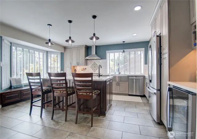 Photo 3 of Sale Pending at 3737 Goldcrest Hts Nw, Olympia, WA 98502 | MLS# NWM2578587 | Listing updated on 2026-09-18