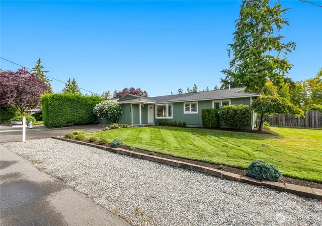 Photo 3 of Single family home for sale at 19032 86th Avenue Ne, Bothell, WA 98011 | MLS# NWM2578597 | Listing updated on 2026-10-02