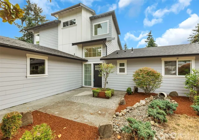Photo 1 of Single family home for sale at 1015 S 202nd Street, Des Moines, WA 98198 | MLS# NWM2578612 | Listing updated on 2026-10-01