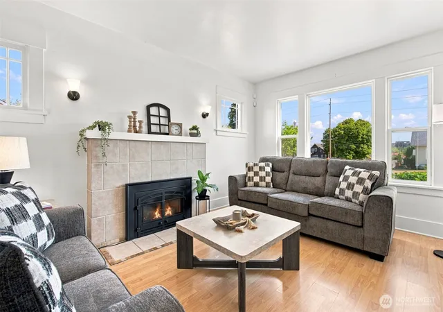 Photo 4 of Single family home for sale at 1702 S Ainsworth Ave, Tacoma, WA 98405 | MLS# NWM2578627 | Listing updated on 2026-10-01