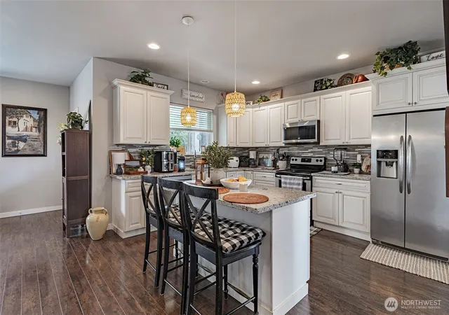 Photo 3 of Single family home for sale at 4011 203rd Street Ct E, Spanaway, WA 98387 | MLS# NWM2578637 | Listing updated on 2026-09-25