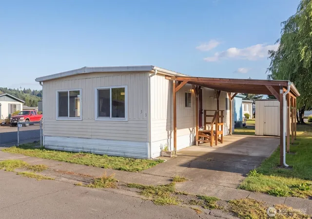 Manufactured home for sale at 4400 Ocean Beach Hwy #33, Longview, WA 98632 | MLS# NWM2578656