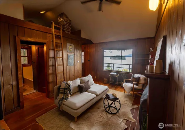 Photo 4 of Single family home for sale at 1083 Chuckanut Dr, Bellingham, WA 98229 | MLS# NWM2578658 | Listing updated on 2026-09-23
