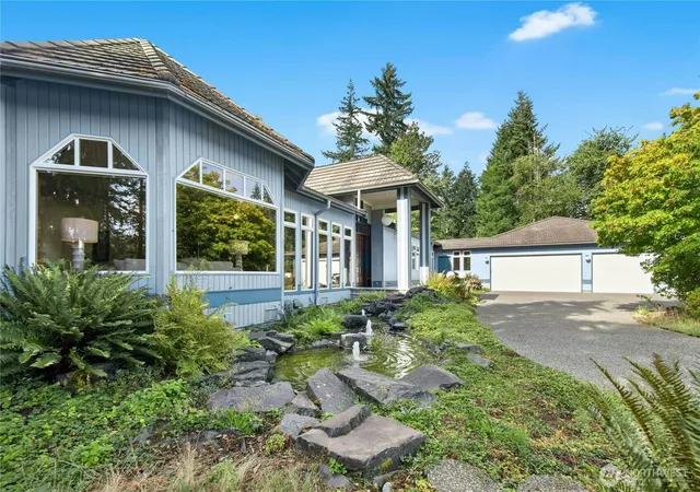 Photo 3 of Single family home for sale at 25725 Ne 80th Street, Redmond, WA 98053 | MLS# NWM2578667 | Listing updated on 2026-10-02