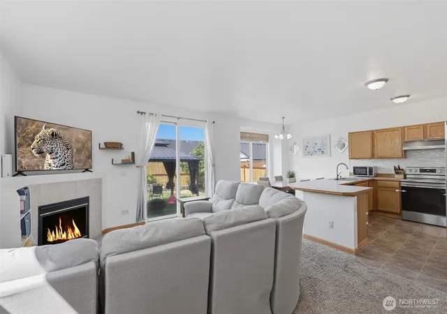 Photo 2 of Single family home for sale at 18512 98th Avenue E, Puyallup, WA 98375 | MLS# NWM2578675 | Listing updated on 2026-10-01