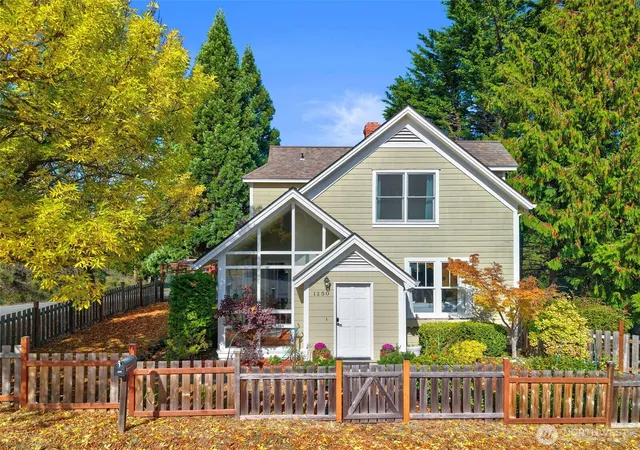 Single family home for sale at 1250 Blaine St, Port Townsend, WA 98368 | MLS# NWM2578686