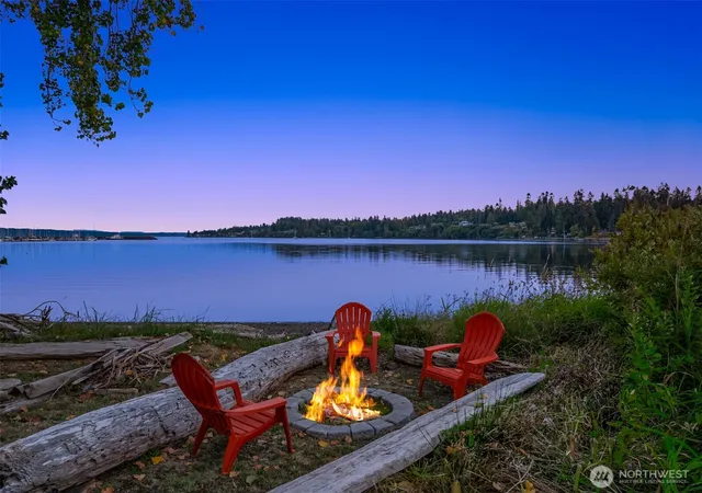 Single family home for sale at 10737 NE W Kingston Rd, Kingston, WA 98346 | MLS# NWM2578691