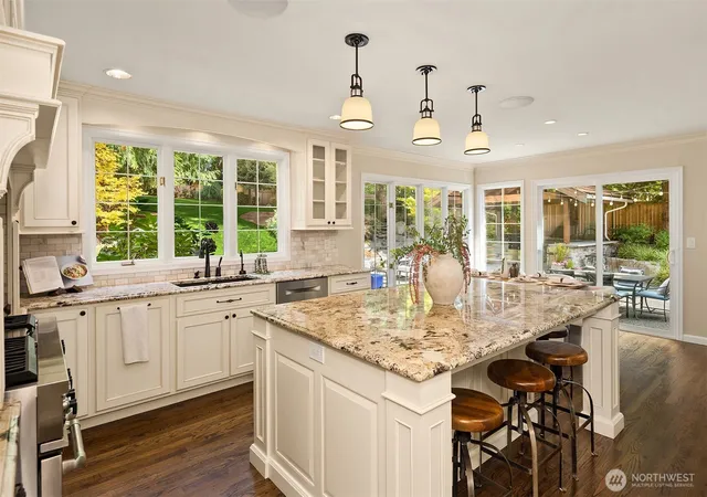 Photo 4 of Single family home for sale at 22008 NE 66th Place, Redmond, WA 98053 | MLS# NWM2578713 | Listing updated on 2026-10-01