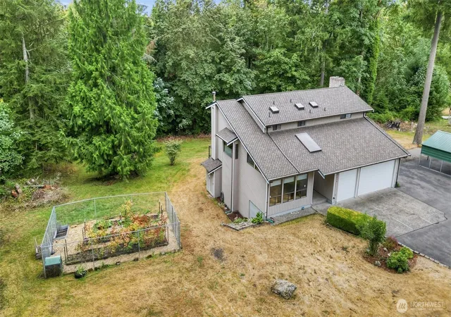 Photo 2 of Sale Pending at 31845 197th Avenue Se, Kent, WA 98042 | MLS# NWM2578714 | Listing updated on 2026-09-22