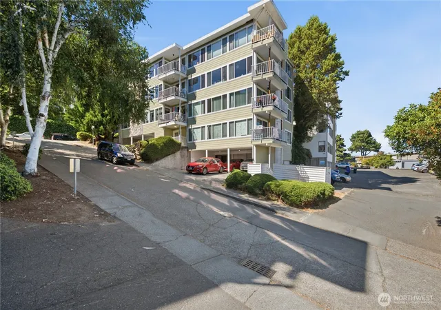 Photo 1 of Condo for sale at 3600 25th Avenue W, Seattle, WA 98199 | MLS# NWM2578716 | Listing updated on 2026-09-25