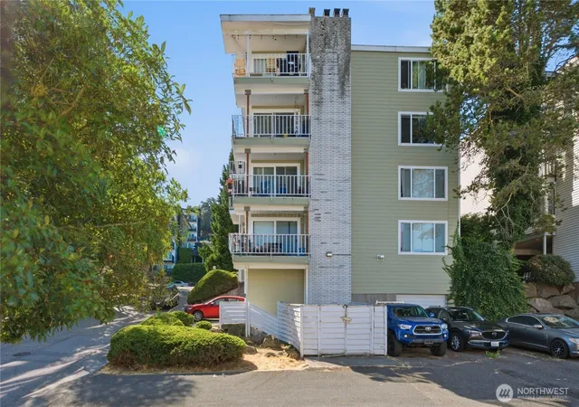 Photo 3 of Condo for sale at 3600 25th Avenue W, Seattle, WA 98199 | MLS# NWM2578716 | Listing updated on 2026-09-25