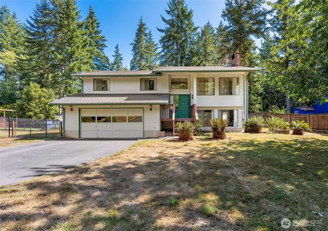 Photo 2 of Single family home for sale at 4505 Phillips Rd Se, Port Orchard, WA 98366 | MLS# NWM2578721 | Listing updated on 2026-09-22