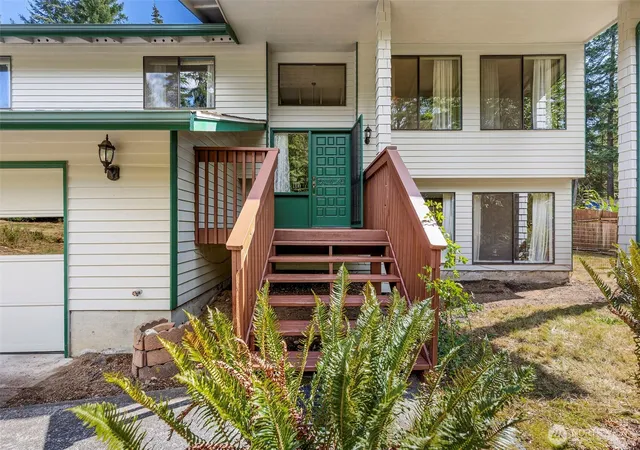 Photo 4 of Single family home for sale at 4505 Phillips Rd SE, Port Orchard, WA 98366 | MLS# NWM2578721 | Listing updated on 2026-09-22
