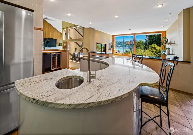Photo 3 of Single family home for sale at 9426 SE 52nd Street, Mercer Island, WA 98040 | MLS# NWM2578727 | Listing updated on 2026-10-02