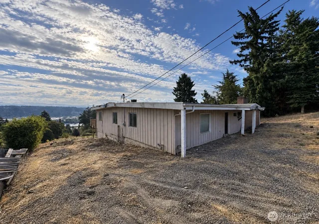 Photo 2 of Single family home for sale at 4525 127th Avenue E, Edgewood, WA 98372 | MLS# NWM2578728 | Listing updated on 2026-09-17