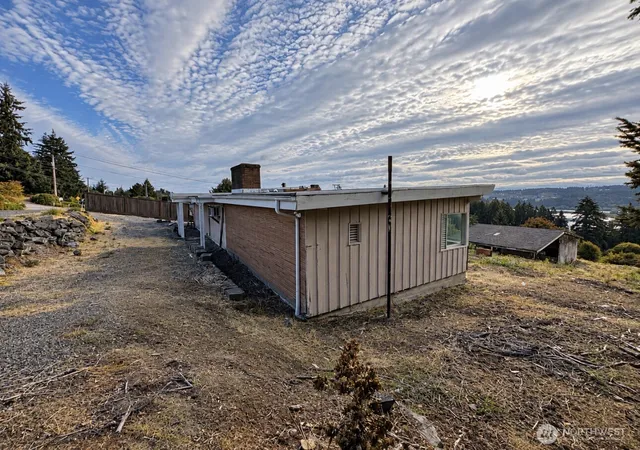 Photo 3 of Single family home for sale at 4525 127th Avenue E, Edgewood, WA 98372 | MLS# NWM2578728 | Listing updated on 2026-09-17