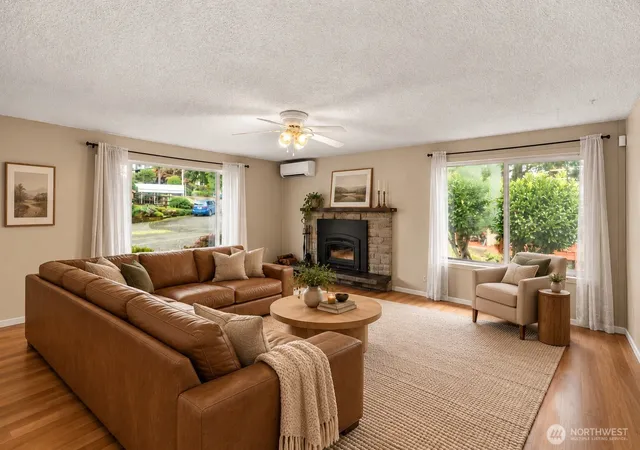 Photo 4 of Sale Pending at 731 7th Street, Aberdeen, WA 98520 | MLS# NWM2578739 | Listing updated on 2026-09-30