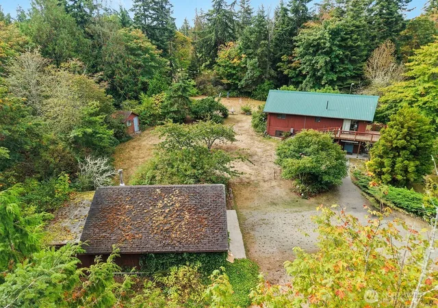 Photo 3 of Single family home for sale at 73 Ponderosa Pl, Nordland, WA 98358 | MLS# NWM2578741 | Listing updated on 2026-09-23