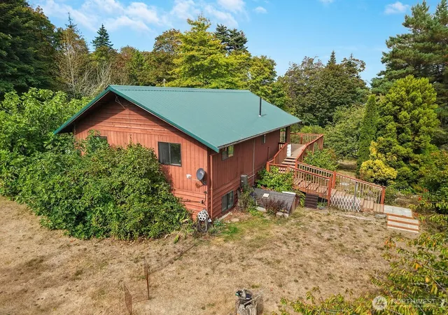 Photo 3 of Single family home for sale at 73 Ponderosa Pl, Nordland, WA 98358 | MLS# NWM2578741 | Listing updated on 2026-09-23