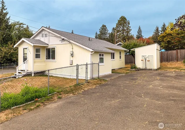 Photo 1 of Single family home for sale at 2703 Maple St, Bremerton, WA 98310 | MLS# NWM2578765 | Listing updated on 2026-09-25