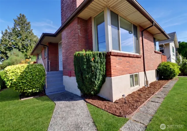 Photo 1 of Single family home for sale at 1503 S Stevens St, Seattle, WA 98144 | MLS# NWM2578773 | Listing updated on 2026-09-29