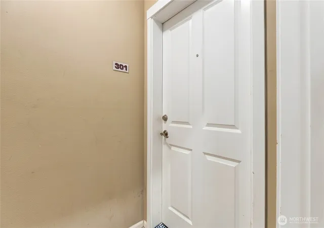 Photo 4 of Sale Pending at 2433 NW 59th Street #301, Seattle, WA 98107 | MLS# NWM2578780 | Listing updated on 2026-10-01