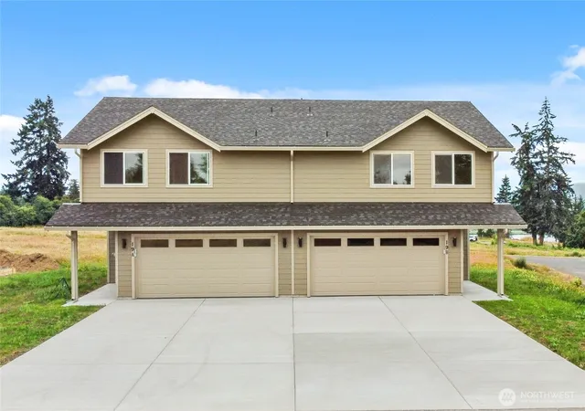 Photo 1 of Multi family home for sale at 15 Anchor Way Loop, Cathlamet, WA 98612 | MLS# NWM2578781 | Listing updated on 2026-09-25