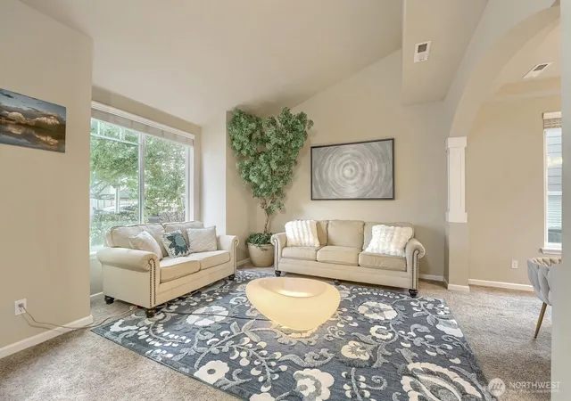 Photo 3 of Single family home for sale at 537 NE Queen Ave, Renton, WA 98056 | MLS# NWM2578788 | Listing updated on 2026-10-03