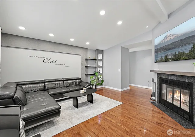 Photo 4 of Sale Pending at 15232 SE 272 Street #6, Kent, WA 98042 | MLS# NWM2578792 | Listing updated on 2026-10-01
