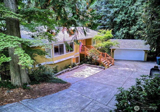 Photo 1 of Single family home for sale at 17212 197th Avenue Ne, Woodinville, WA 98077 | MLS# NWM2578798 | Listing updated on 2026-10-01