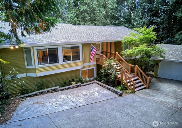 Photo 2 of Single family home for sale at 17212 197th Avenue Ne, Woodinville, WA 98077 | MLS# NWM2578798 | Listing updated on 2026-10-01