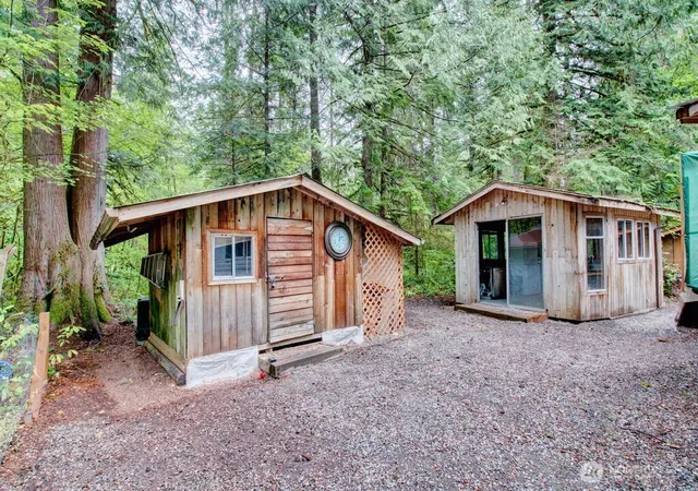 Photo 4 of Manufactured home for sale at 39 Wilderness Way, Deming, WA 98244 | MLS# NWM2578811 | Listing updated on 2026-10-02