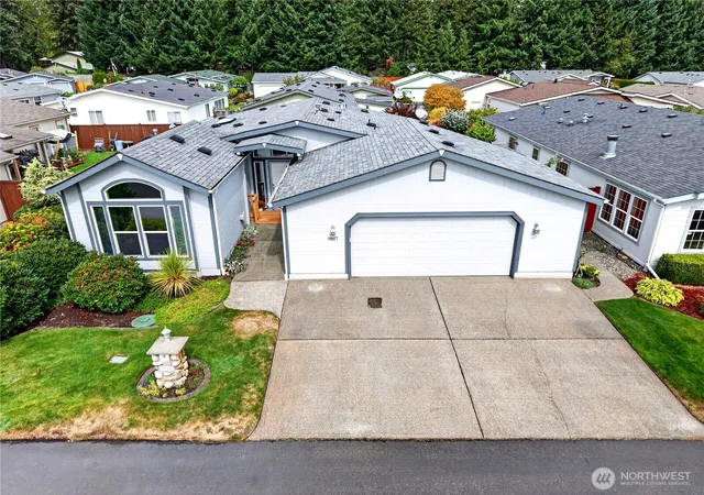 Photo 3 of Manufactured home for sale at 9817 196th Street E #40, Graham, WA 98338 | MLS# NWM2578812 | Listing updated on 2026-09-26