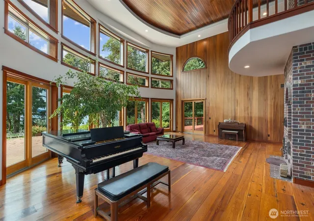 Photo 2 of Single family home for sale at 14405 Sw Pohl Rd, Vashon, WA 98070 | MLS# NWM2578822 | Listing updated on 2026-09-18